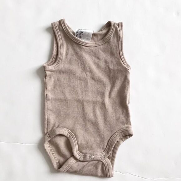 H&M tan/white 3pc tank diaper shirts EUC 2-4 months - Picture 3 of 9